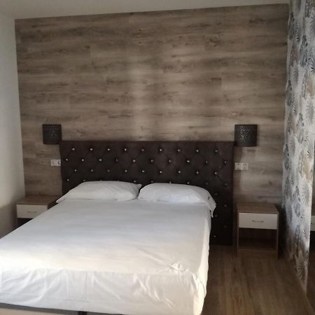 Olga Locdenia Villa Els Poblets Bagian luar foto
