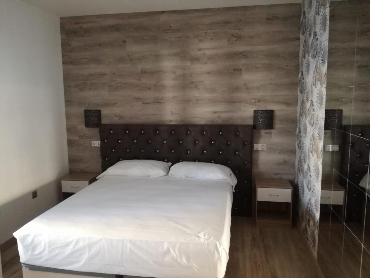 Olga Locdenia Villa Els Poblets Bagian luar foto